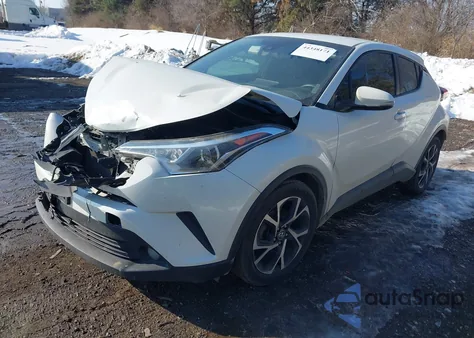 2018 Toyota C-Hr Xle Premium z USA, uszkodzony, nr VIN NMTKHMBX4JR042042